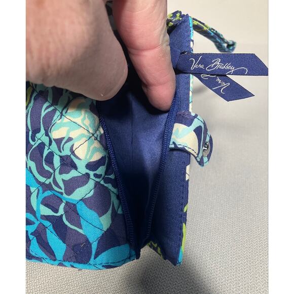 Vera Bradley Wristlet Wallet Katalina Blues Floral Navy Blue Green 6 X 4 Snap - Picture 4 of 7